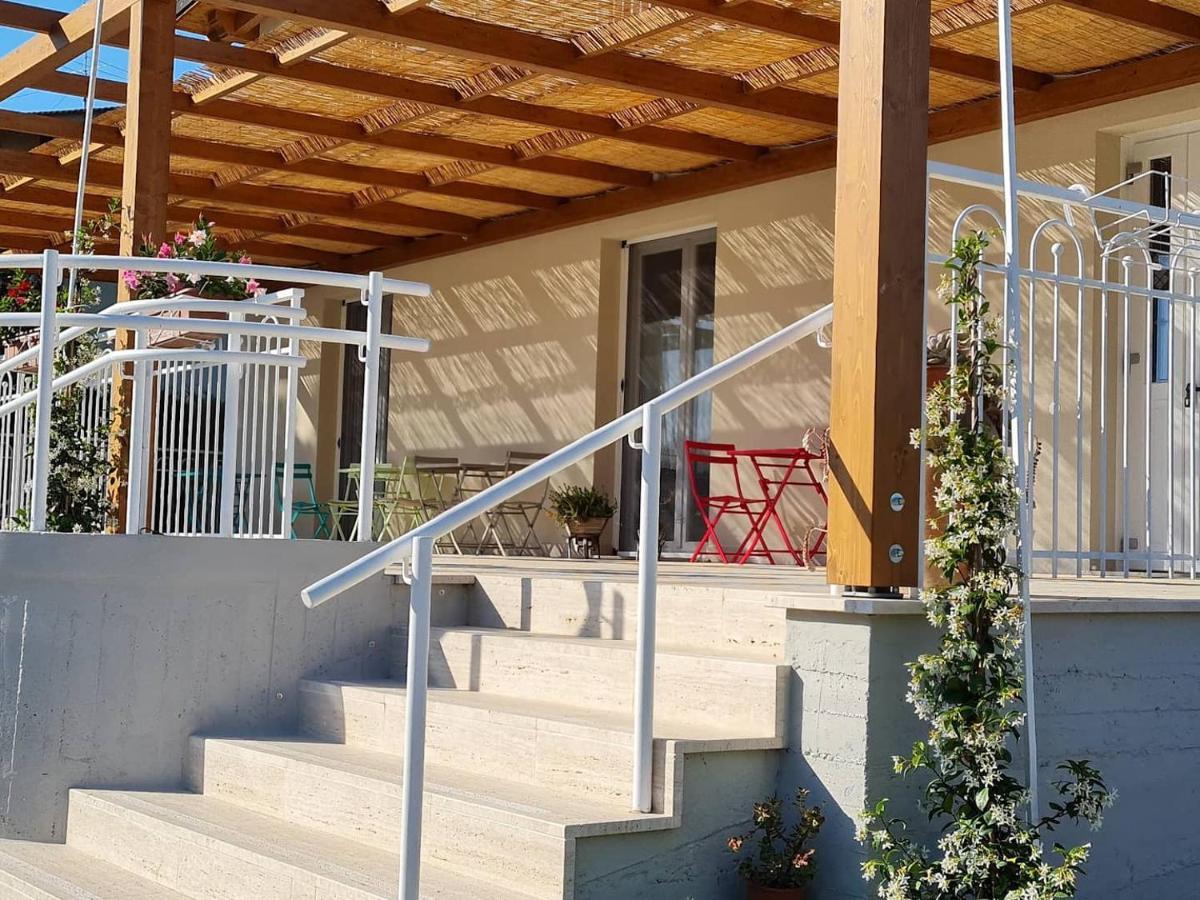 Le Bisceglie Guest House Albanella ภายนอก รูปภาพ